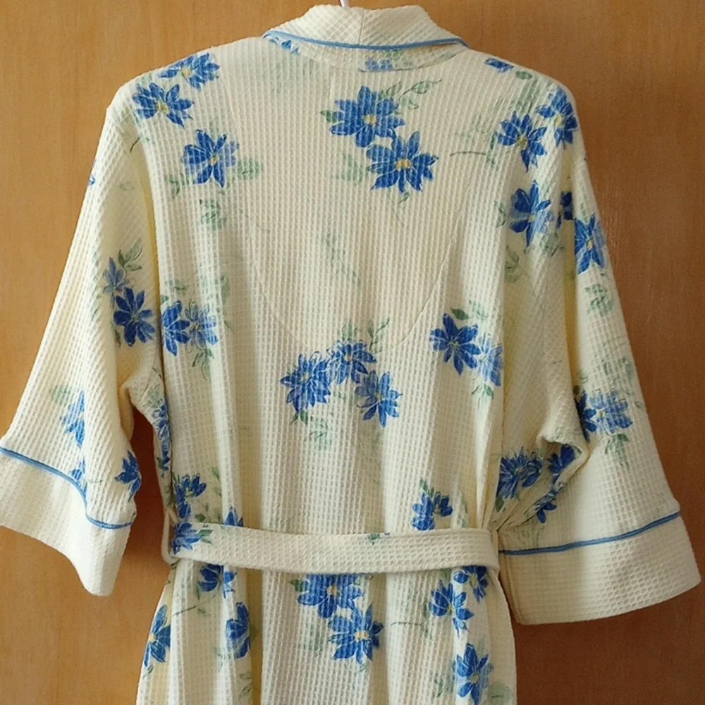 Waffle Weave Bath Robe Yellow and Blue M - Picture 10 of 13